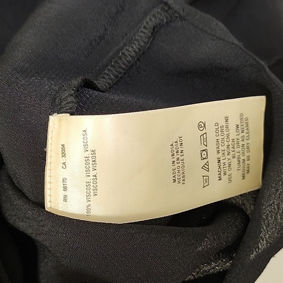 Anthro MAEVE RUFFLE COLD SHOULDER CUT OUT LIGHTWEIGHT BLACK DRESSY BLOUSE SIZE 2 - Picture 13 of 15